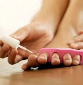 Application of therapeutic paint