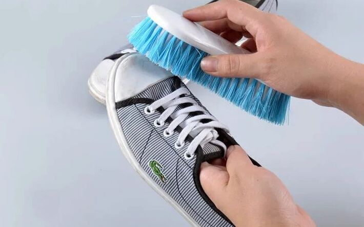 shoes to clean nail fungus